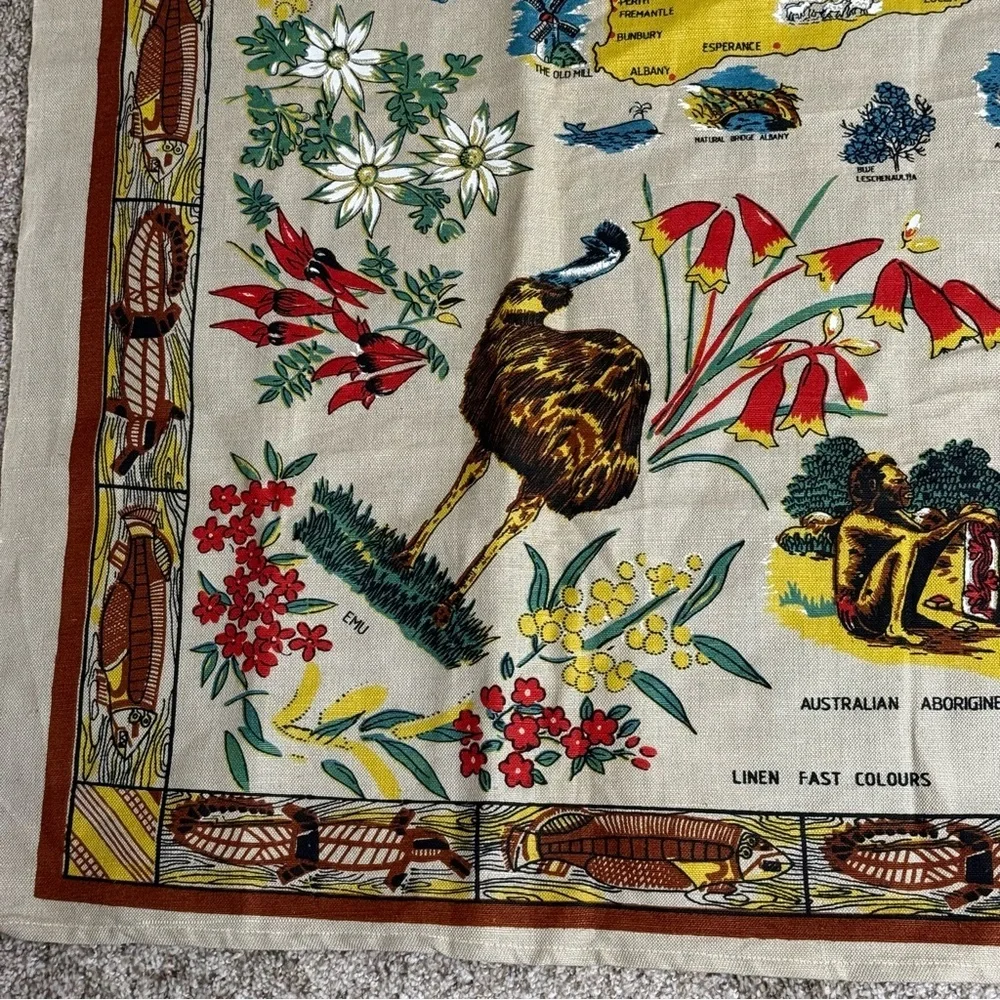 Vintage Citer Australia Linen Tea Towel Souvenir Map‎ Flora Fauna Koala Emu Art